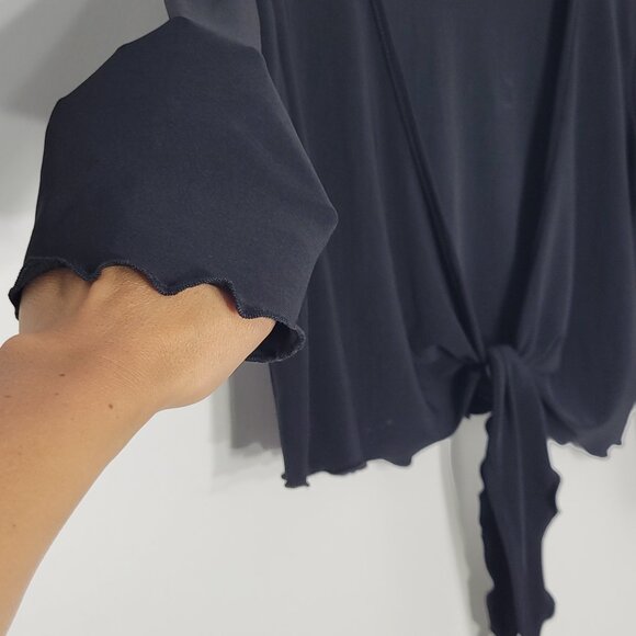 Soleil Black Shrug Tie Front Shoulder Cover Up Cropped Cardigan Lightweight SzL - Picture 6 of 9